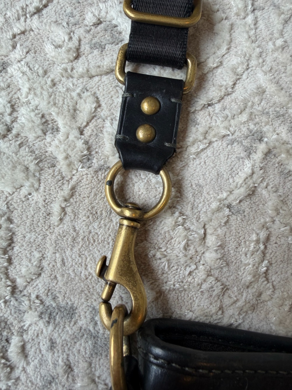 Vintage Coach small Leather Crossbody Messenger Bag - Black/ pink lining - Picture 4 of 8